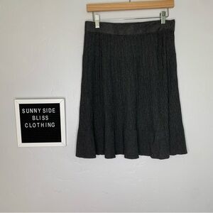 Max Studio Thick Gray Pleated A-Line Knit Midi Skirt Soft Stretch Size Medium